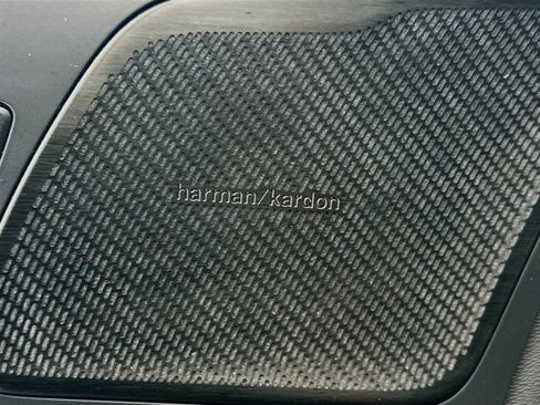 Used 2023 Volvo XC60 B5 Plus w/ Climate Package image 22