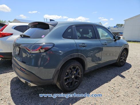 Used 2023 Honda HR-V Sport image 6
