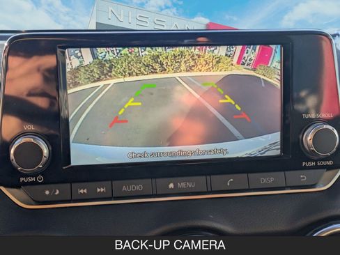 Used 2025 Nissan Sentra S image 18