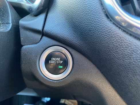 Used 2019 Chevrolet Equinox LT image 26