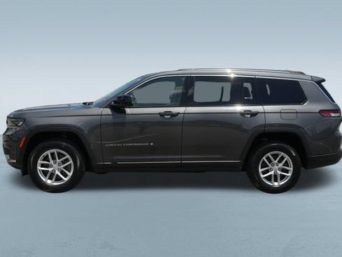 Used 2022 Jeep Grand Cherokee L Laredo w/ Luxury Tech Group I AWD/4WD image 4