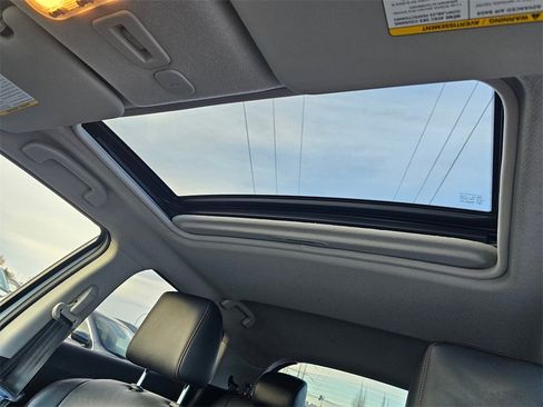 Used 2013 Nissan Juke SL image 21