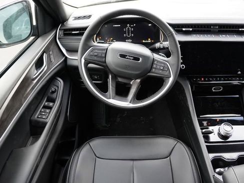 New 2026 Jeep Grand Cherokee L Limited AWD/4WD image 14