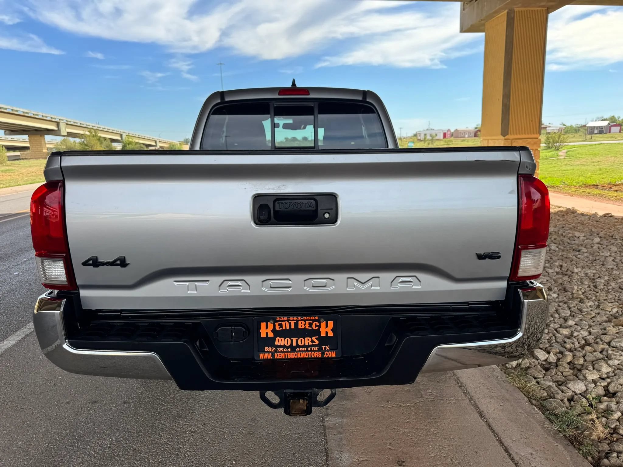 Used 2023 Toyota Tacoma SR5 w/ SX Package AWD/4WD image 4