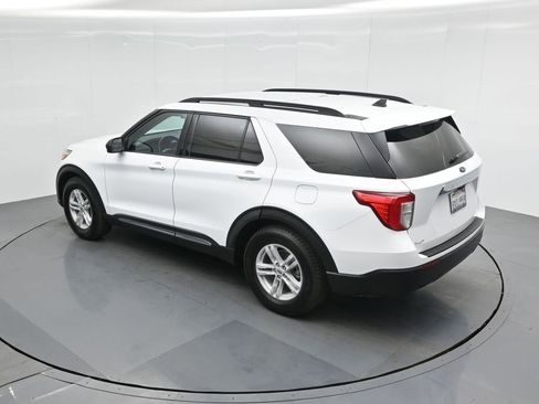Certified 2021 Ford Explorer XLT image 45