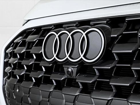 New 2025 Audi Q5 Premium Plus image 3