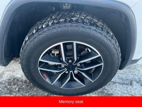 Used 2020 Jeep Grand Cherokee Trailhawk w/ Trailhawk Luxury Group image 11