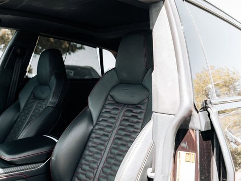 Used 2023 Audi RS Q8 w/ Black Optic Package image 21