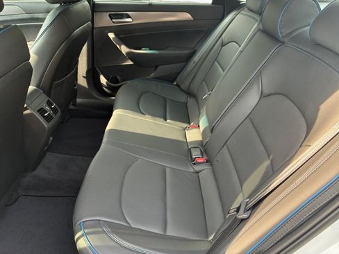 Used 2018 Hyundai Sonata Limited FWD image 16