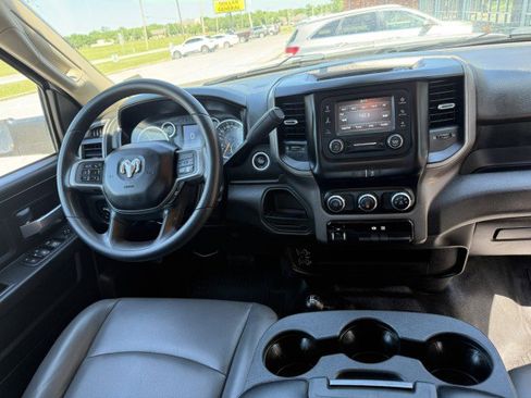 Used 2019 RAM 3500 Tradesman w/ Chrome Appearance Group AWD/4WD image 7