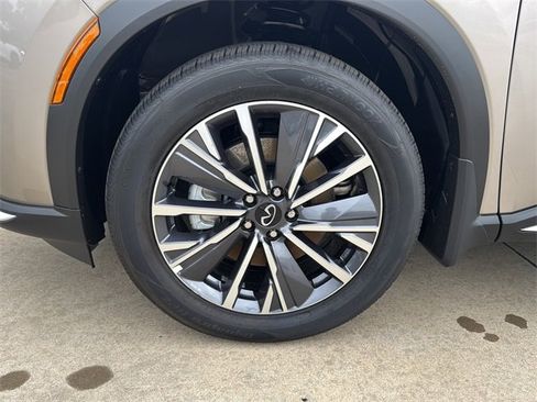 New 2026 INFINITI QX60 Luxe w/ Cargo Package image 9