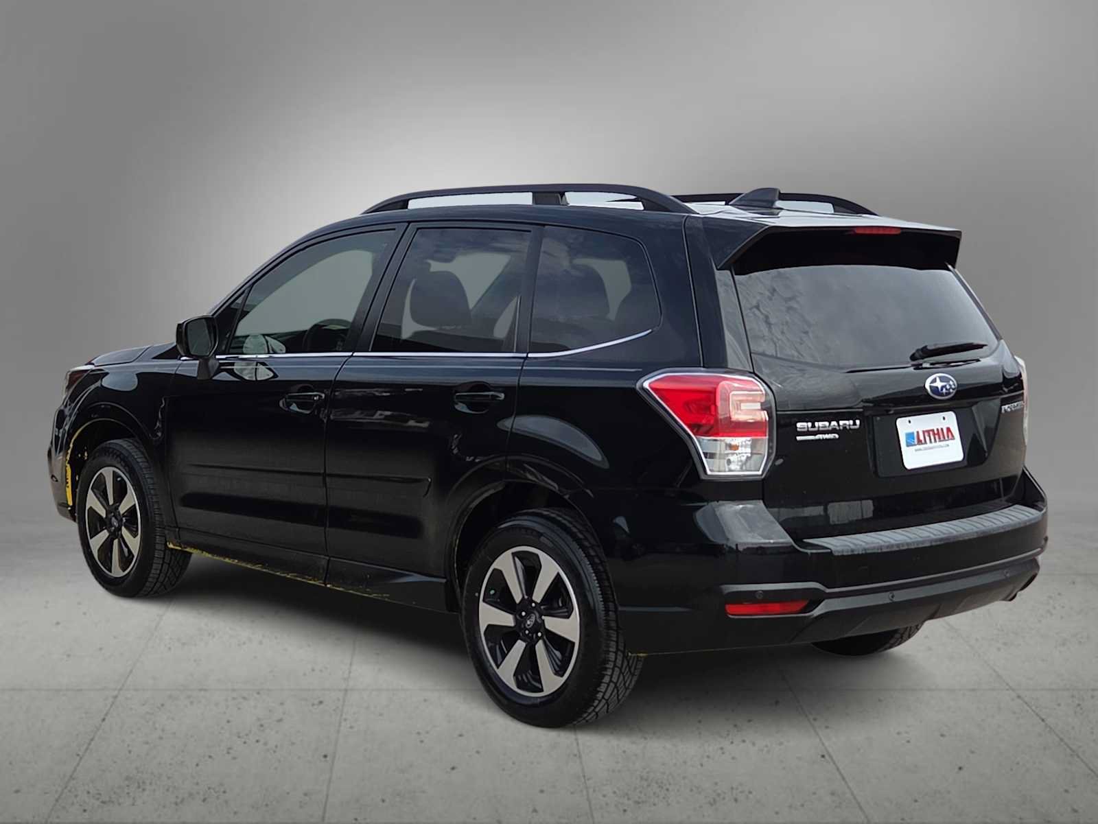 Used 2018 Subaru Forester 2.5i Limited AWD/4WD image 6