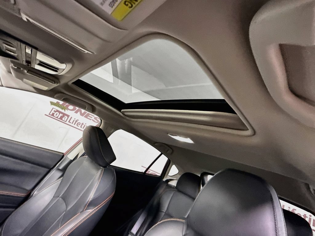 Used 2019 Subaru Crosstrek 2.0i Limited w/ Moonroof Package w/Navigation AWD/4WD image 10
