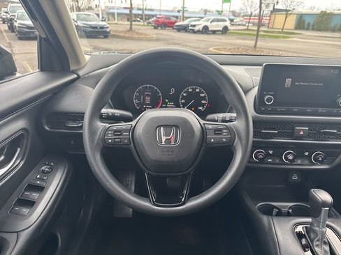 Used 2023 Honda HR-V LX image 19
