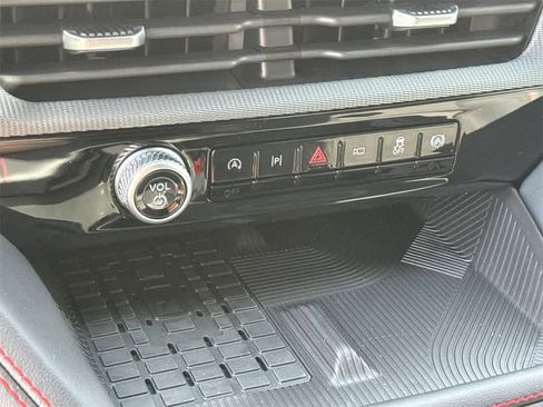 New 2025 Ford Explorer ST image 31