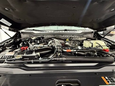 Used 2026 Ford F450 Platinum w/ FX4 Off-Road Package image 9