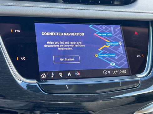 Certified 2025 Cadillac XT6 Premium Luxury image 30