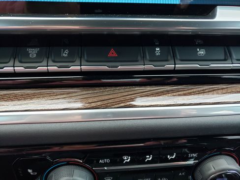 New 2026 Chevrolet Silverado 3500 LT image 24