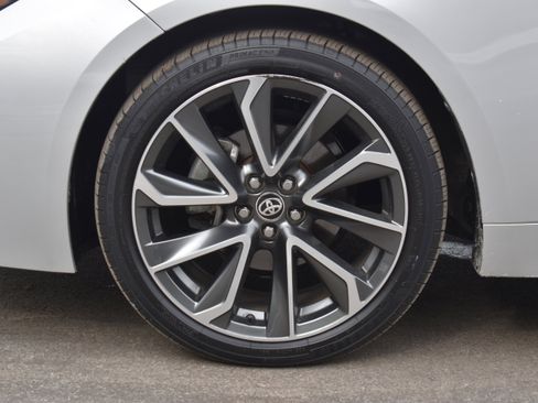 Used 2022 Toyota Corolla SE w/ Carpet Mat Package (TMS) image 32