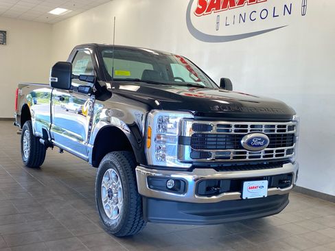 New 2026 Ford F350 XLT w/ FX4 Off-Road Package AWD/4WD image 2