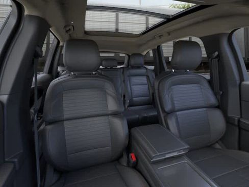 New 2026 Lincoln Nautilus Reserve image 11