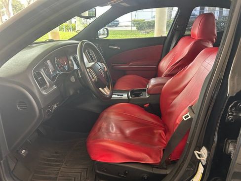 Used 2014 Dodge Charger R/T RWD image 6