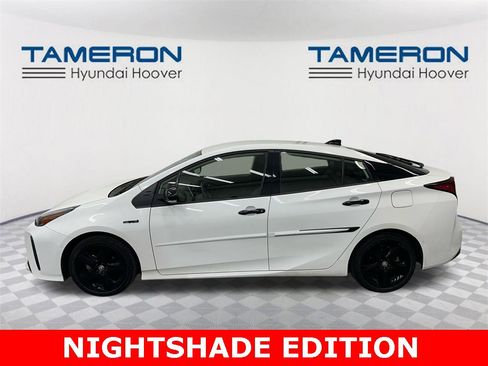 Used 2022 Toyota Prius image 2