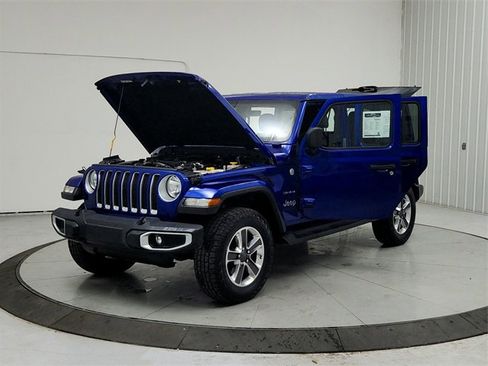 Used 2020 Jeep Wrangler Unlimited Sahara w/ Uconnect 4C Nav & Sound Group image 11