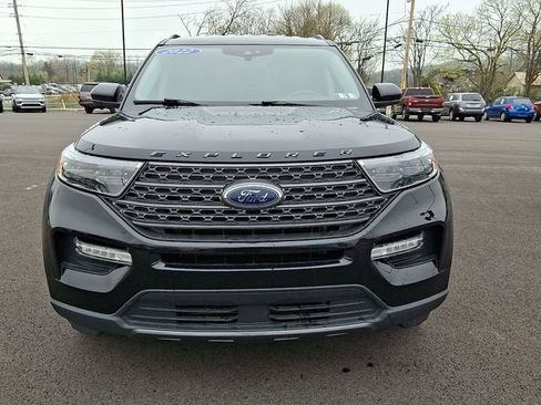 Used 2022 Ford Explorer XLT w/ Equipment Group 202A AWD/4WD image 5