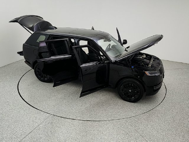 Used 2025 Land Rover Range Rover Long Wheelbase SE AWD/4WD image 54