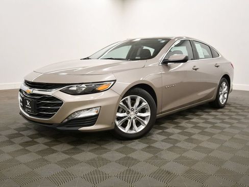 Used 2024 Chevrolet Malibu LT FWD image 2
