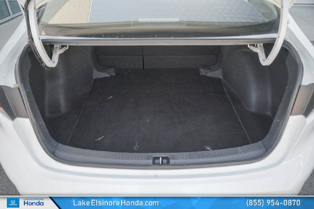 Used 2025 Toyota Corolla LE FWD image 28