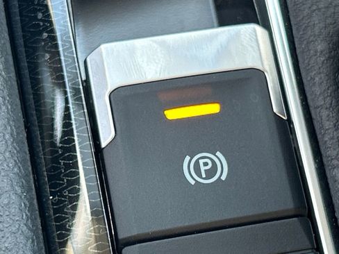 New 2026 Volkswagen Taos SE image 49