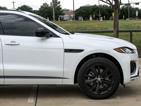 Used 2026 Jaguar F-PACE R-Dynamic S AWD/4WD image 9