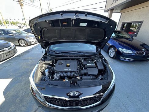 Used 2018 Kia Forte LX image 9