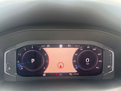 Used 2020 Volkswagen Atlas Cross Sport SEL R-Line AWD/4WD image 11
