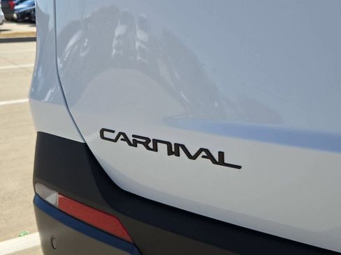 Certified 2026 Kia Carnival SX Prestige image 11