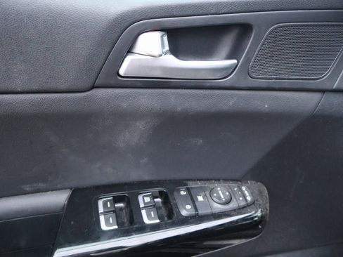 Used 2020 Kia Sportage S w/ Option Group 020 image 13