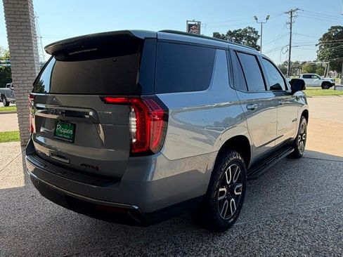 Used 2024 GMC Yukon AT4 w/ Technology Package AWD/4WD image 8