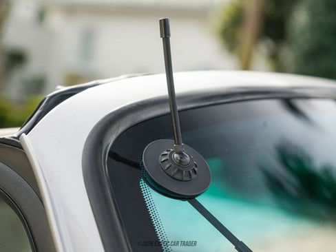 Used 1998 Porsche 911 Carrera image 65