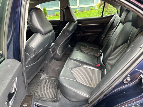 Used 2022 Toyota Camry SE FWD image 29