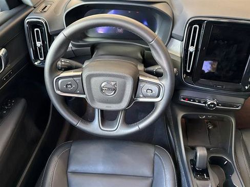 Certified 2023 Volvo XC40 B5 Ultimate image 15