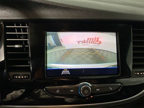 Used 2022 Buick Encore Preferred w/ Safety Package image 17