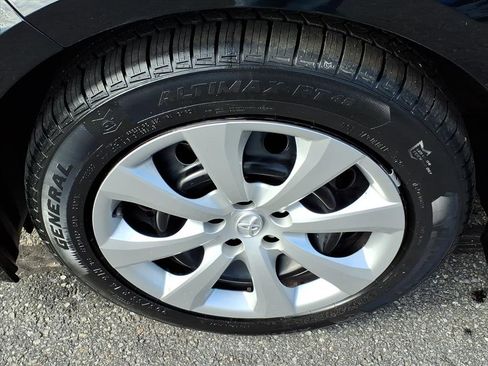 Used 2024 Toyota Corolla LE image 9