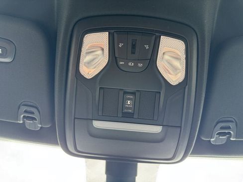 Used 2021 RAM 1500 Big Horn AWD/4WD image 30