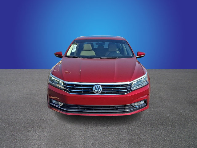 Used 2018 Volkswagen Passat 2.0T SE FWD image 2