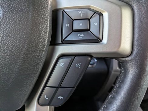 Certified 2022 Ford F250 Lariat w/ Lariat Ultimate Package image 23