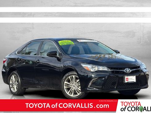 Certified 2016 Toyota Camry SE image 1