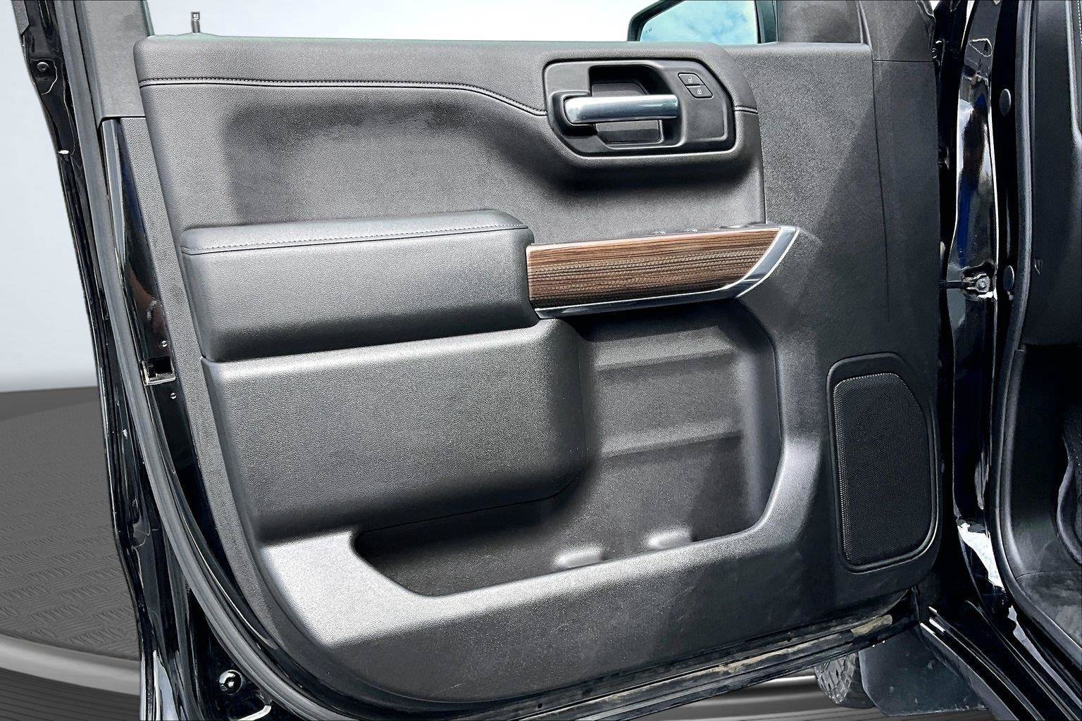 Used 2019 Chevrolet Silverado 1500 LT w/ All-Star Edition AWD/4WD image 24