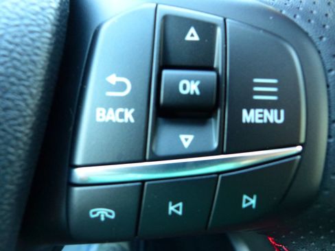 Used 2025 Ford Escape ST-Line Select w/ Tech Pack #1 AWD/4WD image 28